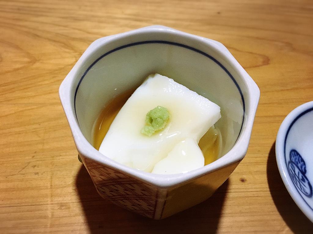 イカセンター 渋谷 名前に騙されるな 美味しいのはイカだけじゃない 牡蠣も金目鯛もこの店のセンター候補や 雪