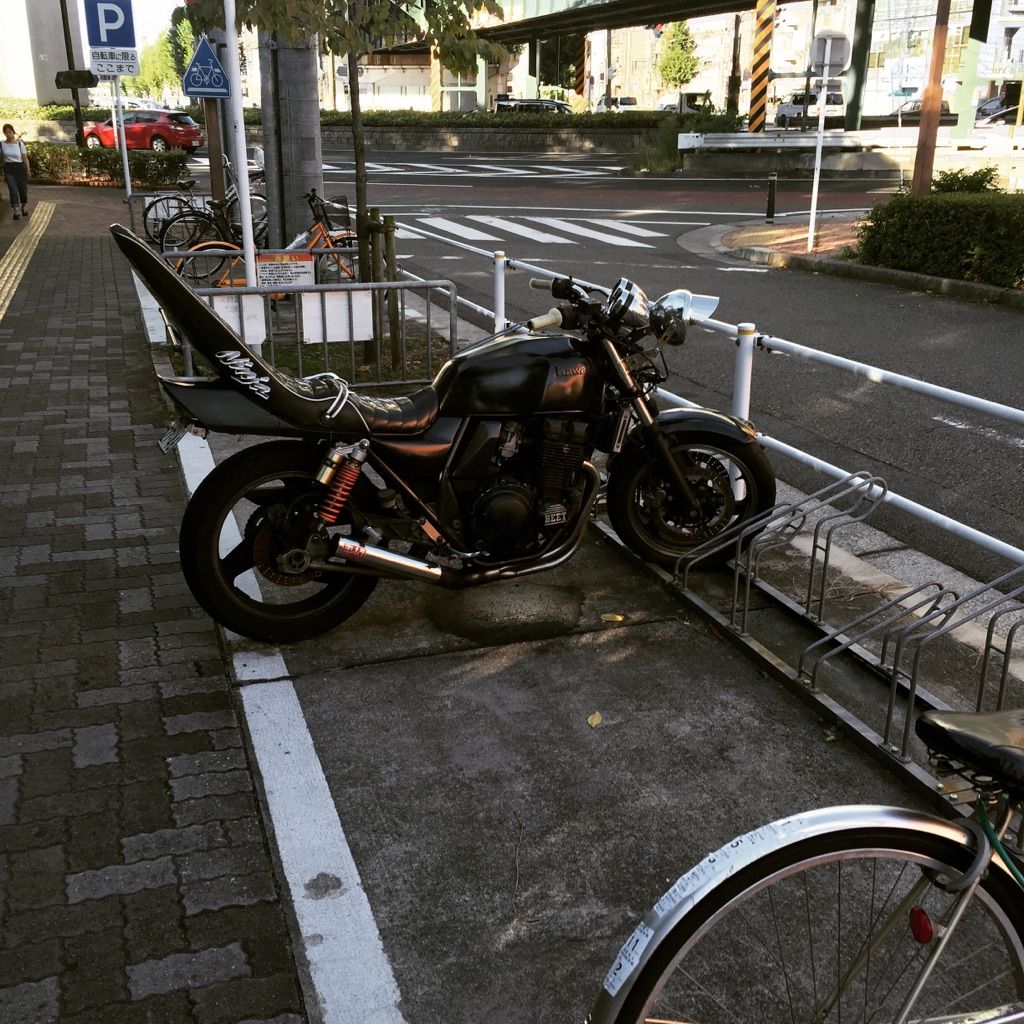 続 駐輪場に暴走族バイク ブログ太郎丸