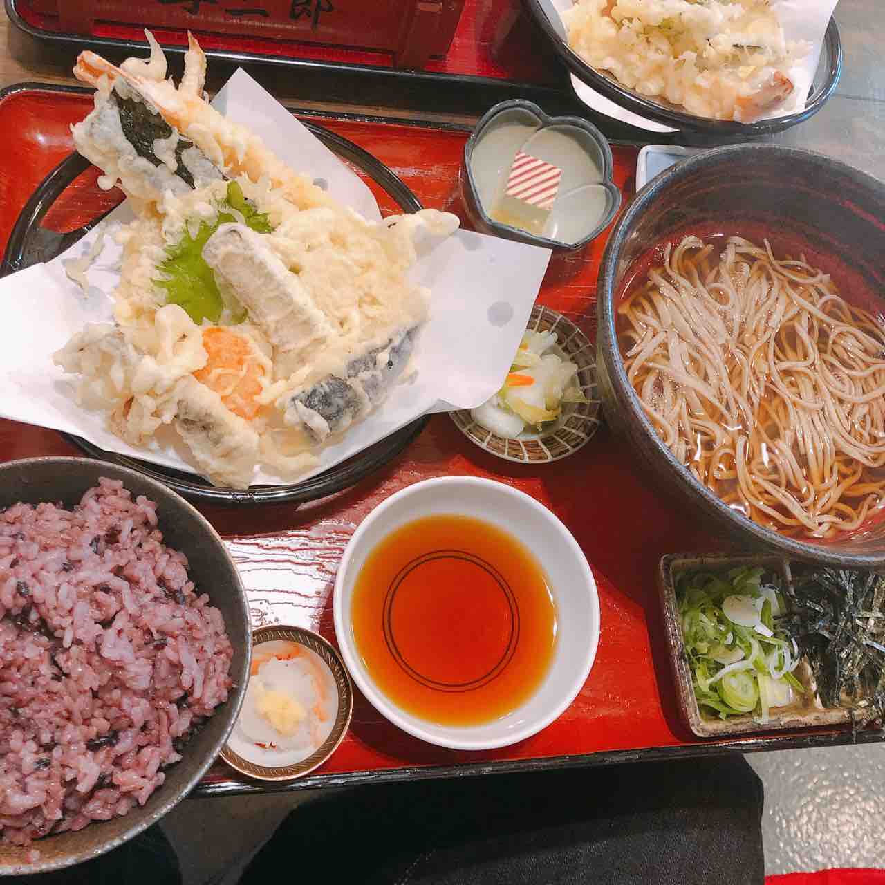 天ぷらそば定食な昼ご飯 ブログ太郎丸 天ぷらそば定食な昼ご飯 ブログ太郎丸