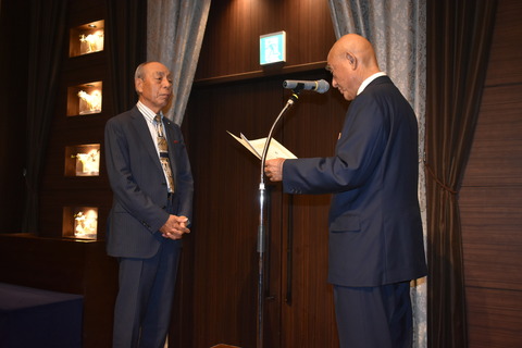 堀部旧副会長への感謝状贈呈