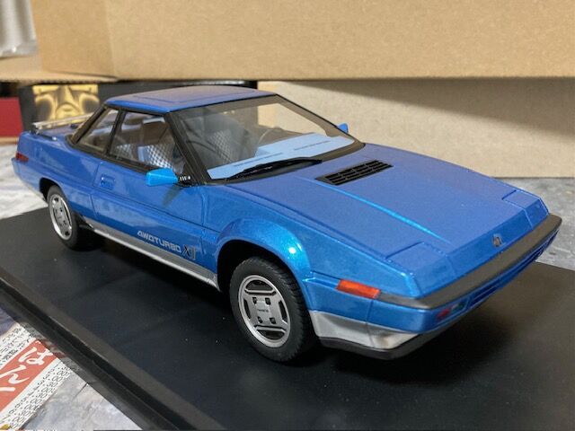 DNA 1/18 スバル XT ターボ 4WD 1985 (ブラック) DNA 1/18 スバル XT