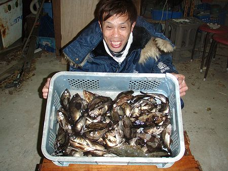 局員3