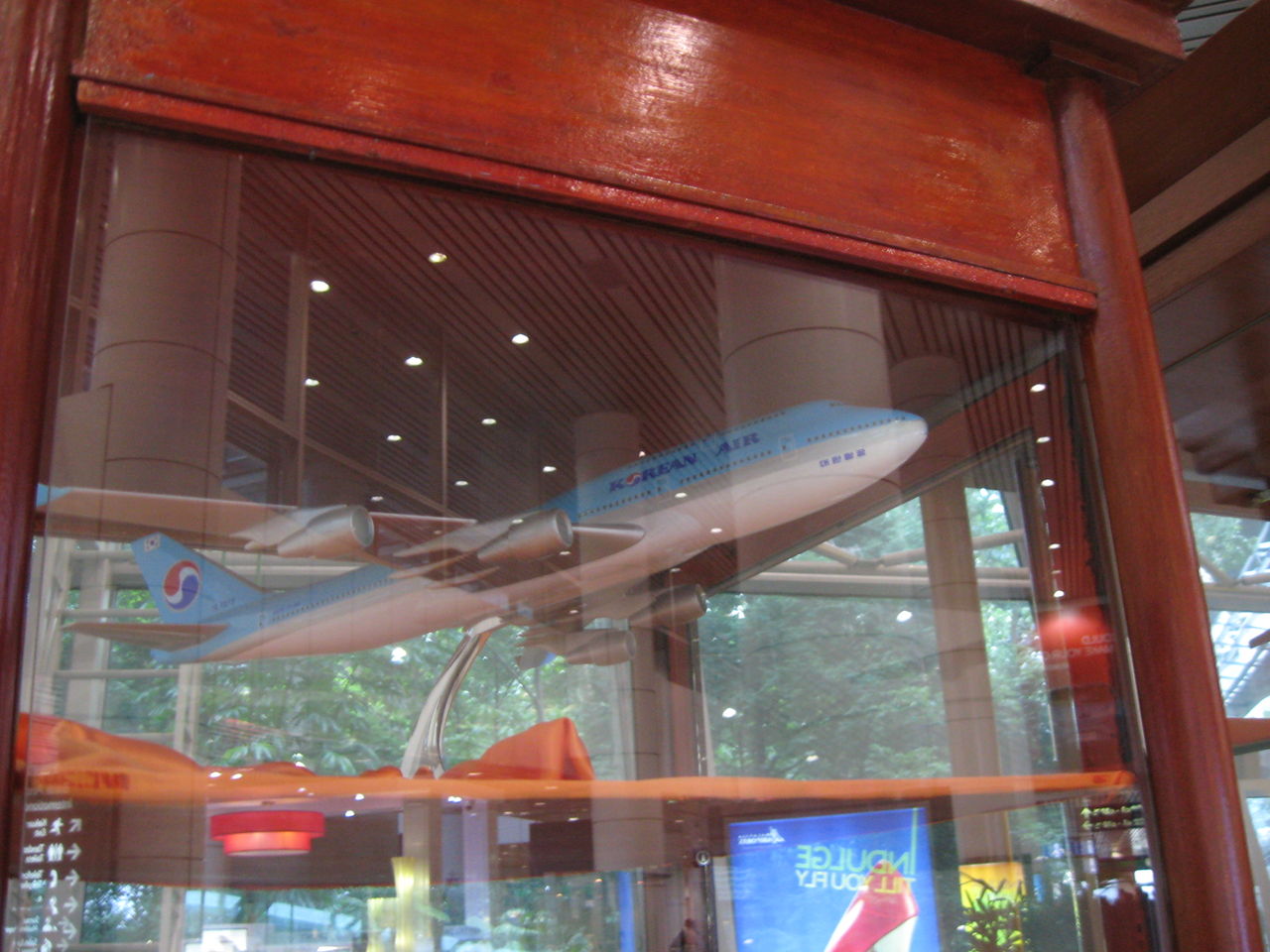 クアラルンプール国際空港に展示されていた珍しいモデルプレーンたち Ske48とエアバスa380超絶推し男のblog クアラルンプール国際空港に展示されていた珍しいモデルプレーンたち Ske48とエアバスa380超絶推し男のblog