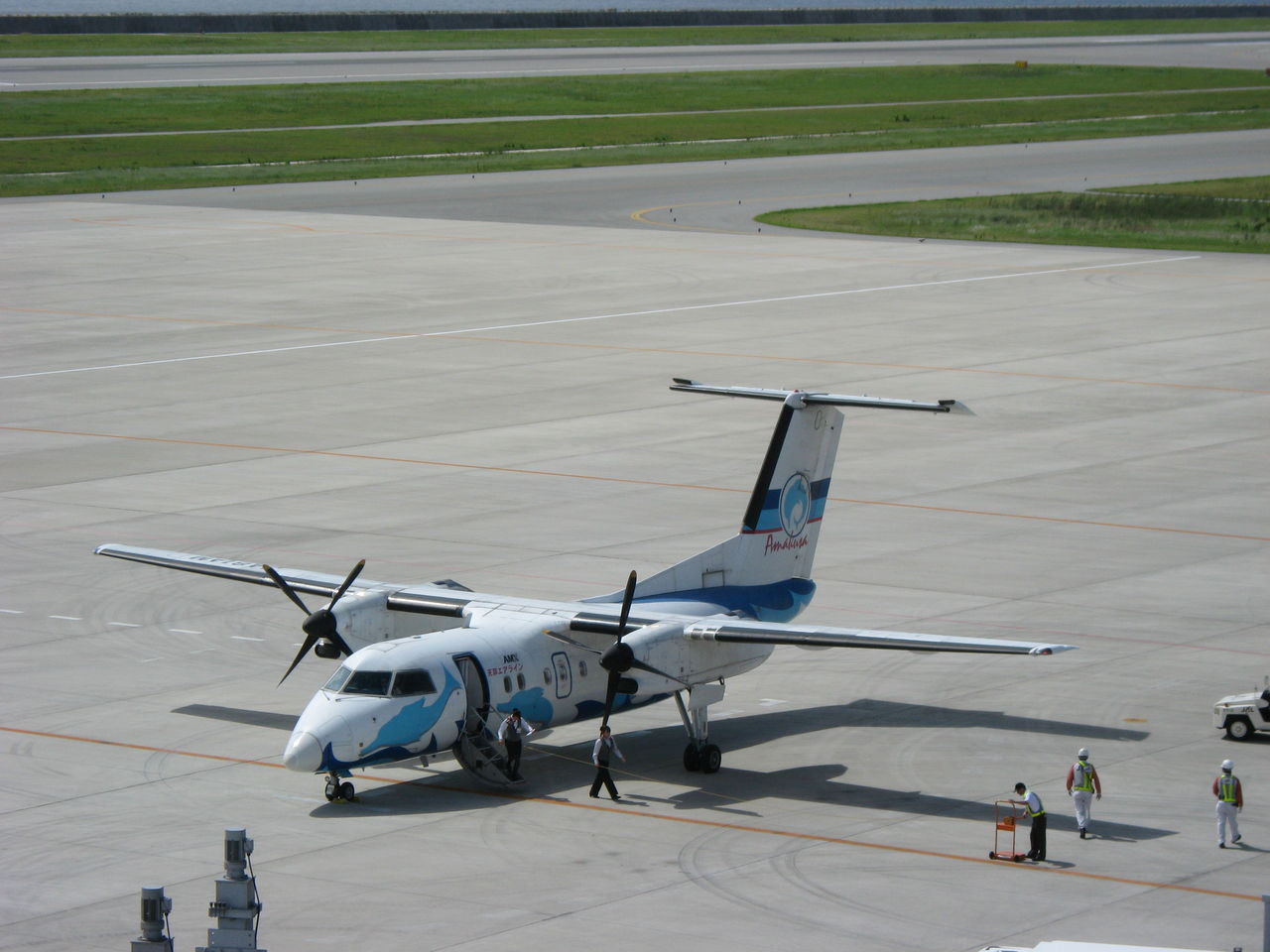 懐かしの写真から～2008年神戸空港での天草エアラインDHC-8-100型機