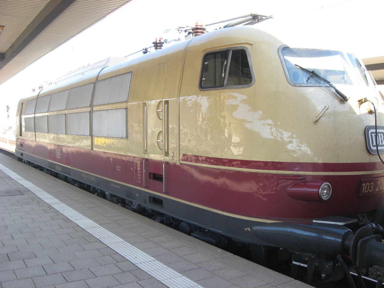 ピンチランナー～ニュルンベルク中央駅で動態保存のドイツ鉄道103型
