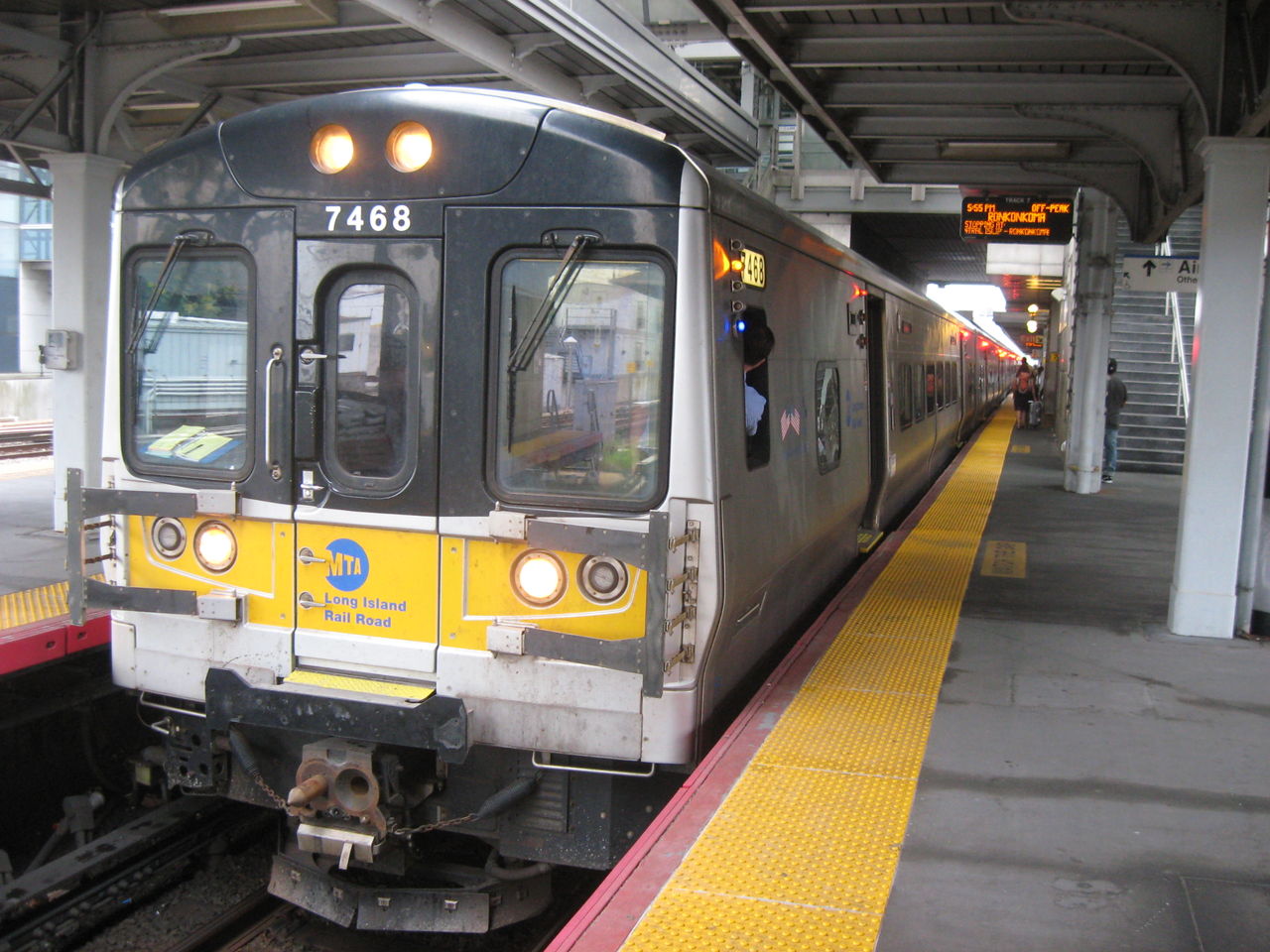 ウエストサイド ストーリー ロングアイランド鉄道の電車でマンハッタンへ Ske48とエアバスa380超絶推し男のblog ウエストサイド ストーリー ロングアイランド鉄道の電車でマンハッタンへ Ske48とエアバスa380超絶推し男のblog