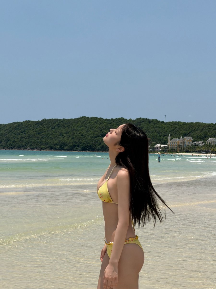 ニアジョイ] 逢田珠里依表紙の『週刊プレイボーイ29号』本日7/6発売