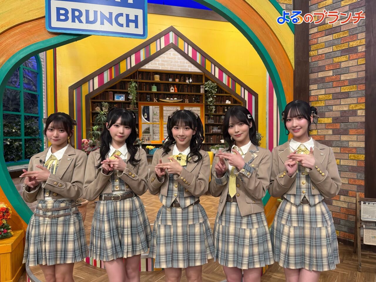 ニアジョイ] 天野香乃愛・市原愛弓・江角怜音・大信田美月・山田杏佳