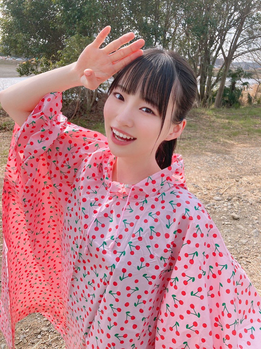 ノイミー] 蟹沢萌子『（発売中の）「BOMB 5月号」さんに、菜々風と掲載