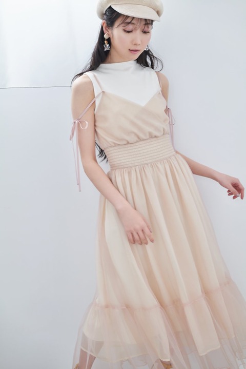 akE200002
