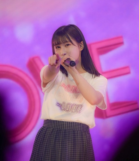 akE100003
