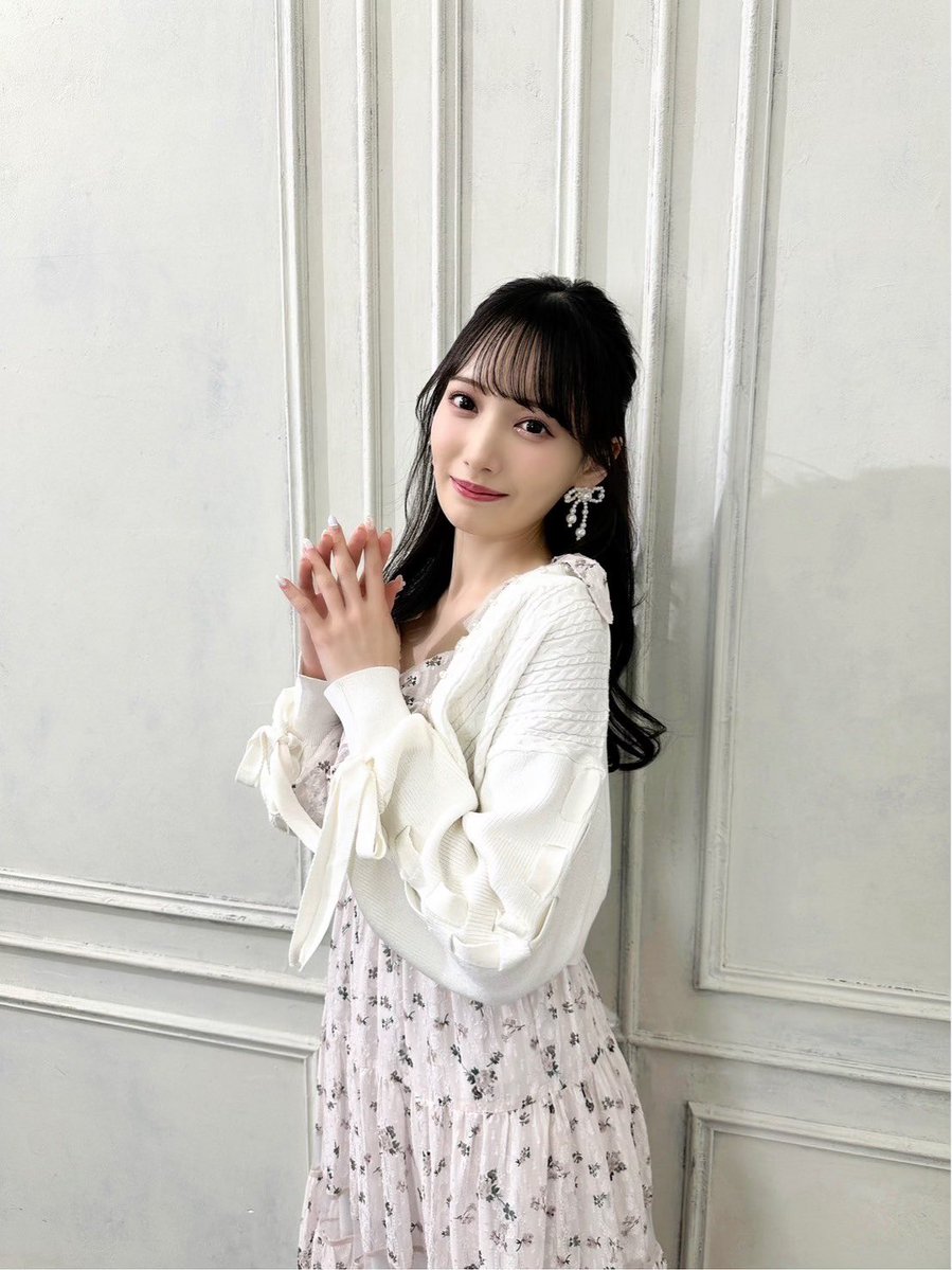 ノイミー] 鈴木瞳美、谷崎早耶×evelyn『 2024 new collection 』の