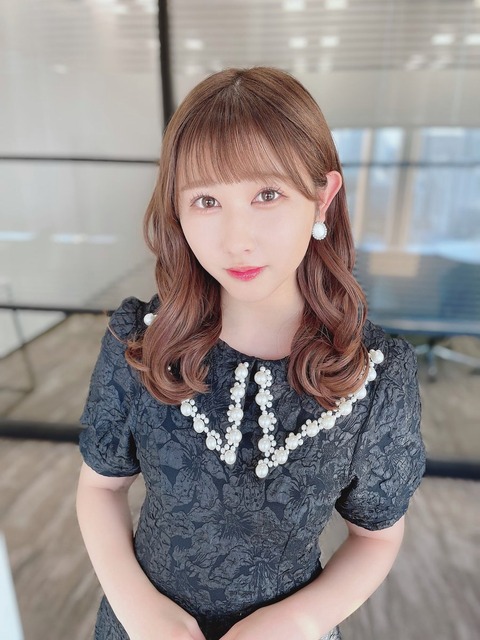 aiY300004