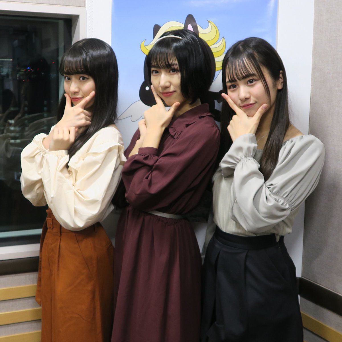 ノイミー] 蟹沢萌子・冨田菜々風・尾木波菜『ラジオiNEWS』蔵出し写真 