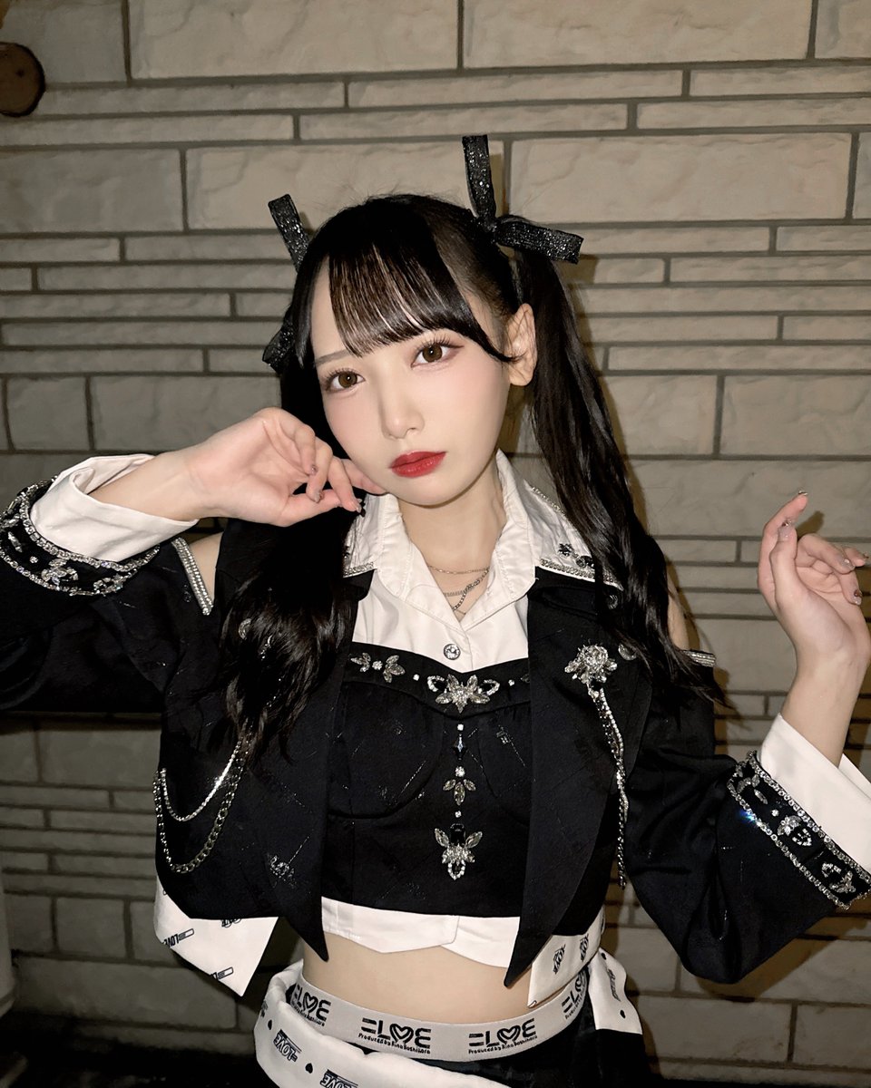 ノイミー] 鈴木瞳美「みりにゃさんと衣装交換こだったよ、ツインテール