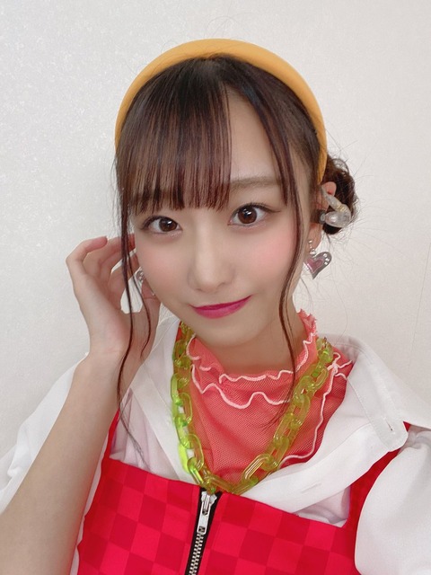 akB200008