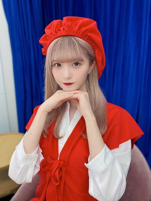 akB300019