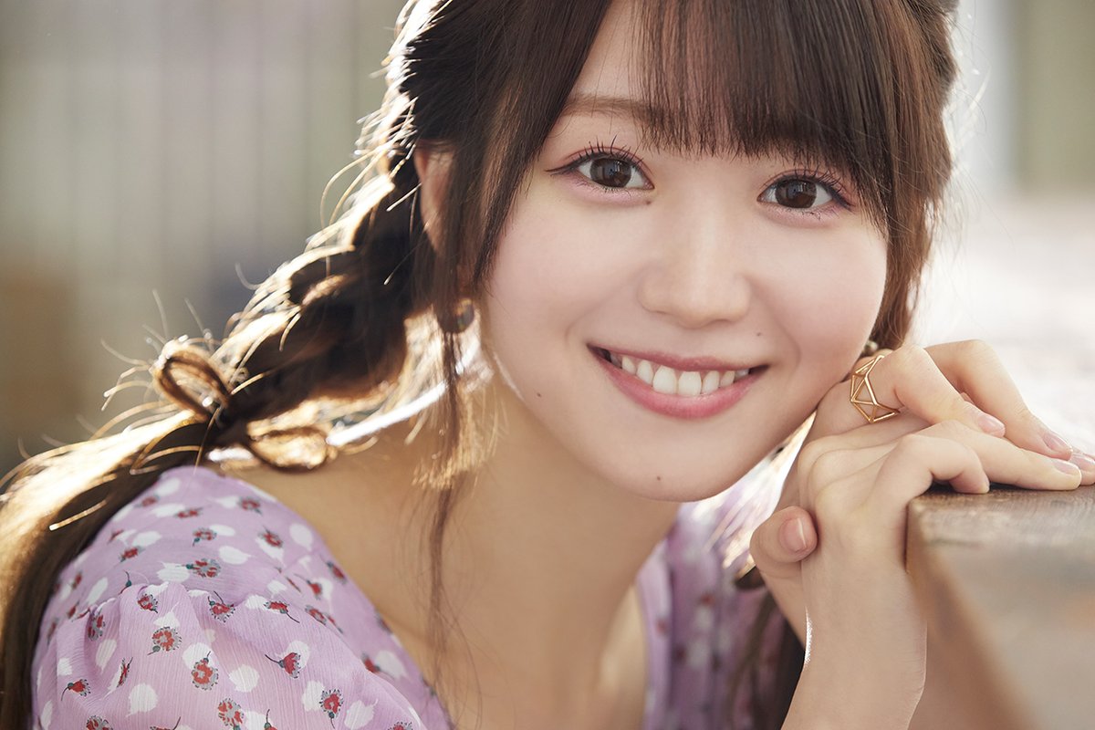 イコラブ] HUSTLE PRESS「＝LOVE（イコールラブ）連載 私服でポン