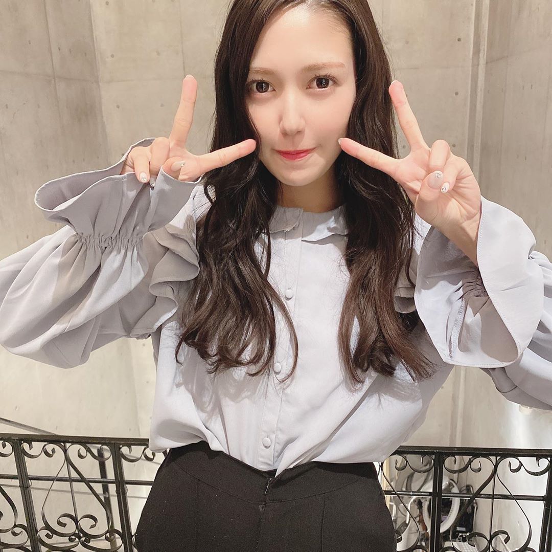 イコラブ] 諸橋沙夏 美容師さんのインスタに（エクステメンテナンス