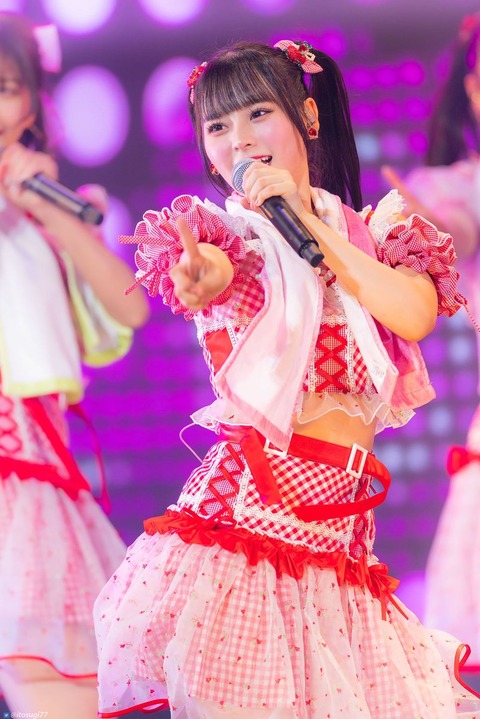 akB400004