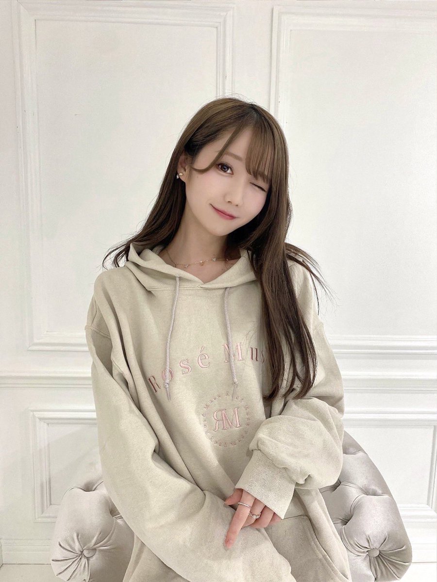 イコラブ] 大谷映美里「（RoseMuse）ポップアップ限定フーディー