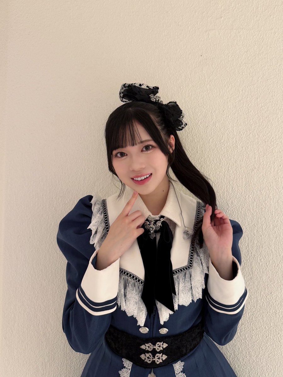 ♩ニアジョイ/山田杏佳/イコノイジョイ2024衣装③/ダイナー衣装/直筆② ニアジョイ 山田杏佳 ダイナー衣装 アクスタ - メルカリ