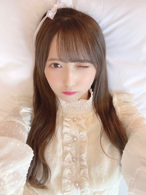 akB100002