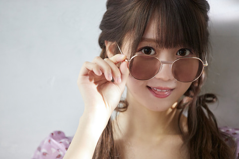 4728833a-s.jpg