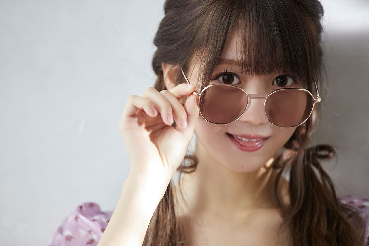 イコラブ] HUSTLE PRESS「＝LOVE（イコールラブ）連載 私服でポン