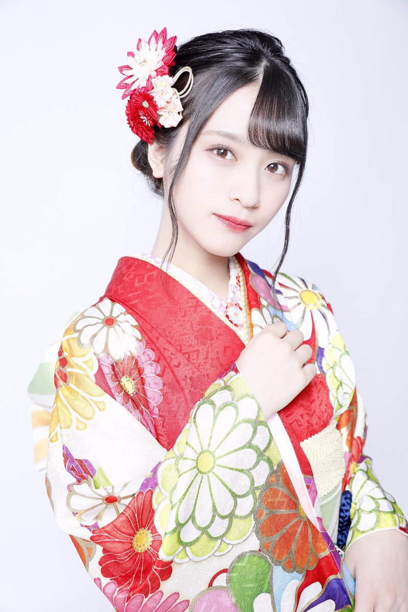 イコラブ] 佐々木舞香「成人の日だ㊗️ 〜綺麗に撮っていただいた振袖