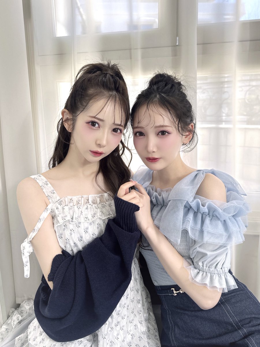 ノイミー] 鈴木瞳美、谷崎早耶×evelyn『 2024 Spring Collection