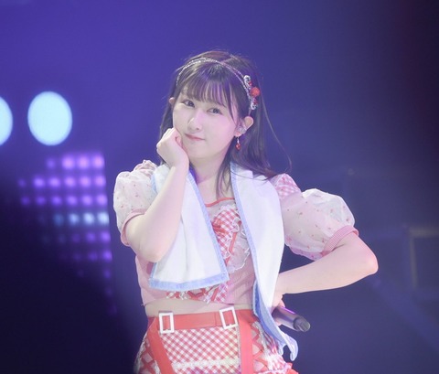 akB400010