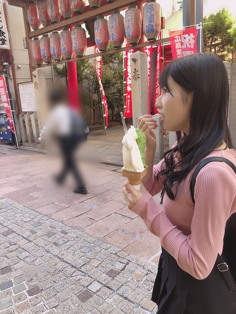 DoqsVnGU0AEGLy5