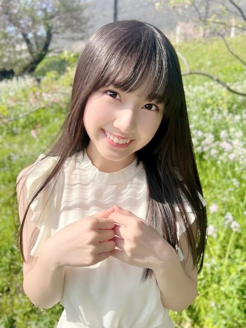 akI100003