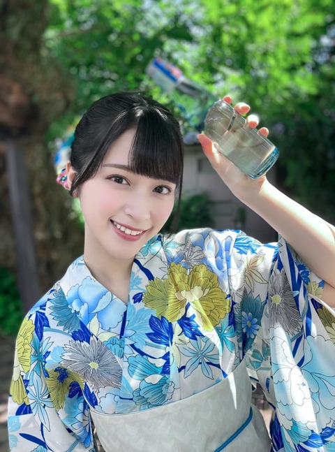 イコラブ] 佐々木舞香・野口衣織「BRODY10月号 発売中です