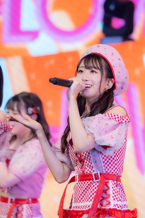 akB700009