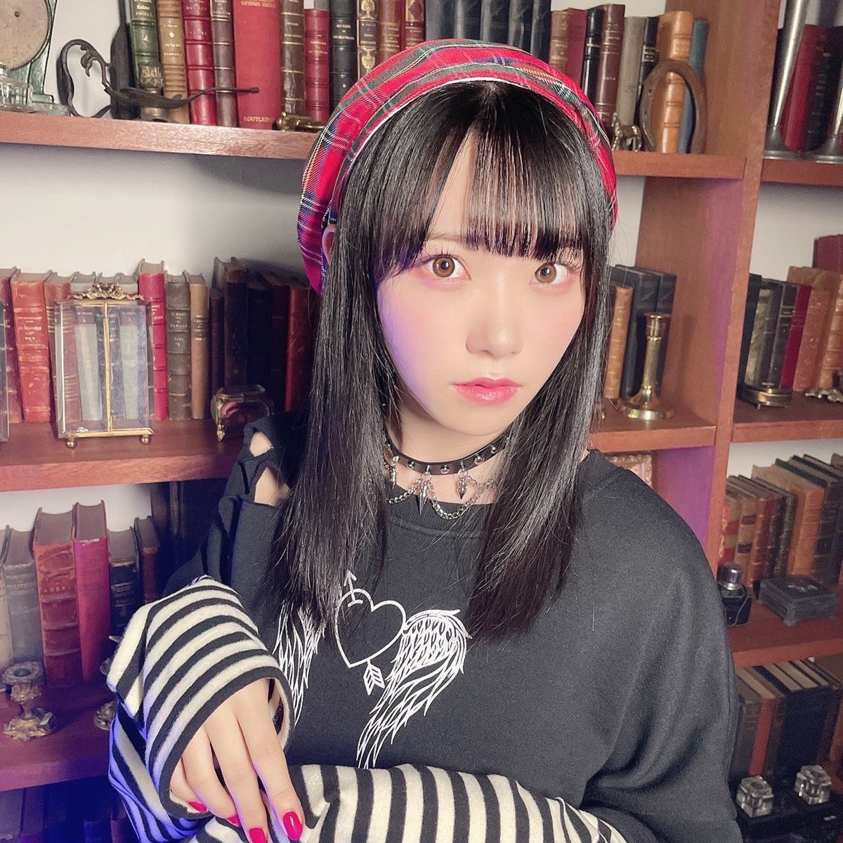 ノイミー] 本田珠由記×Jamie エーエヌケー、着用のカタログ掲載