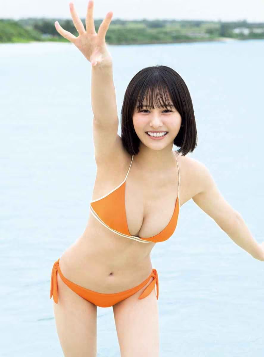ノイミー] 尾木波菜 初写真集で水着やランジェリーを披露 自信のある
