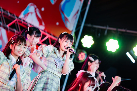 medium__LOVE_RIF_028