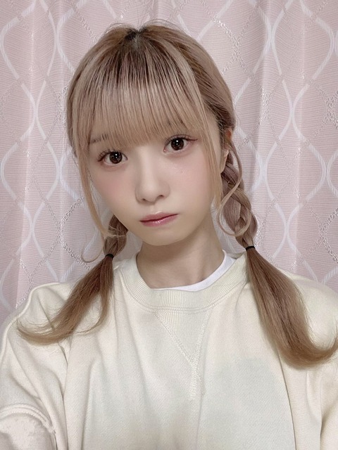 akE600012