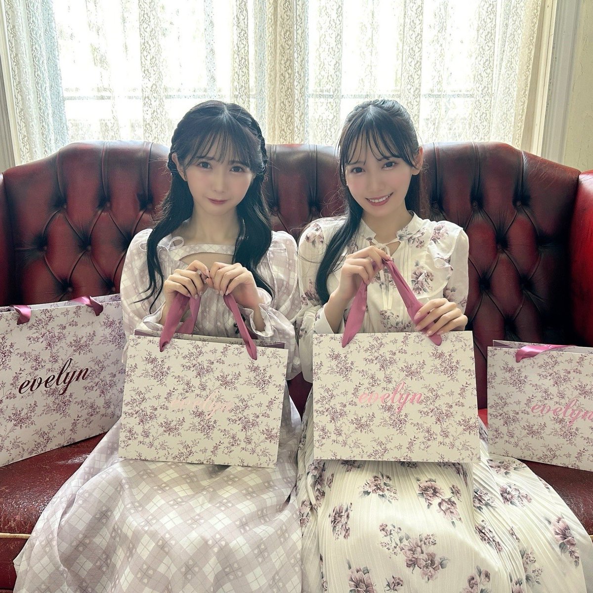 ノイミー] 鈴木瞳美、谷崎早耶×evelyn『 2024 winter collection 』の