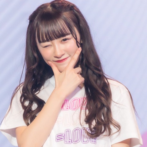 akB400018