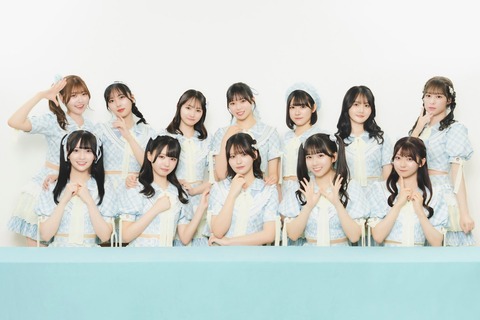 899d8c9b-s.jpg