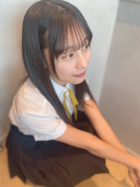 akI400005