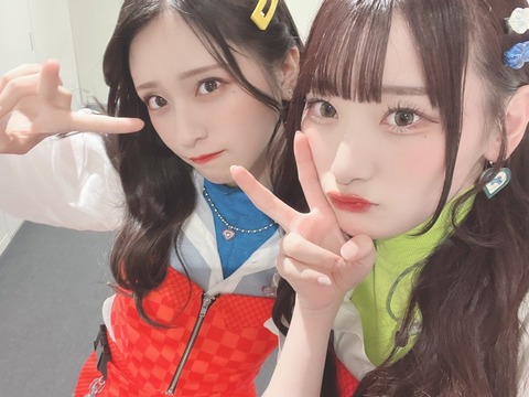 akB700030