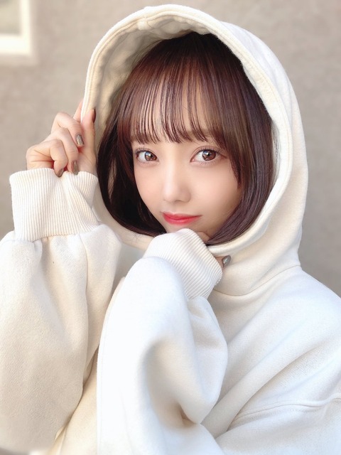 agD600024