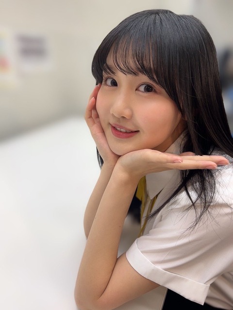 akB400034