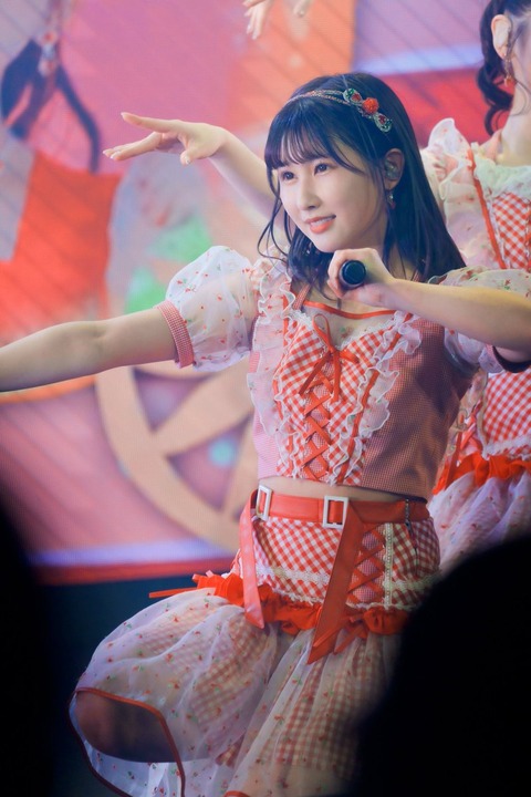 akB400011