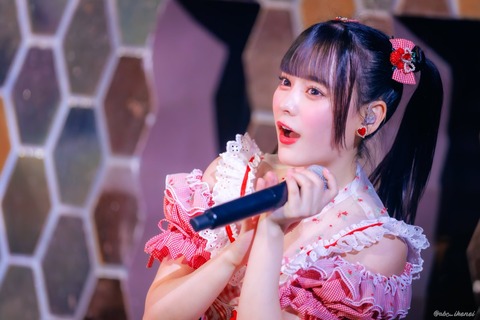 akB400005
