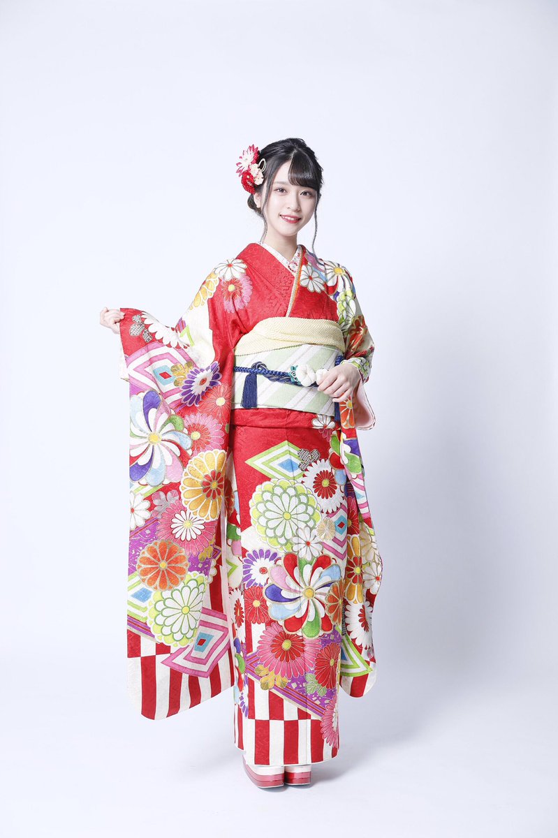 イコラブ] 佐々木舞香「成人の日だ㊗️ 〜綺麗に撮っていただいた振袖